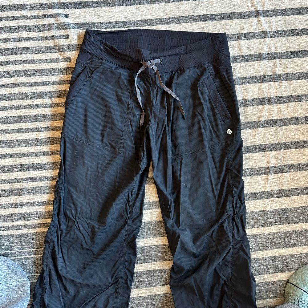 Lululemon Dance Studio Size 10 Regular. Unlined B… - image 3